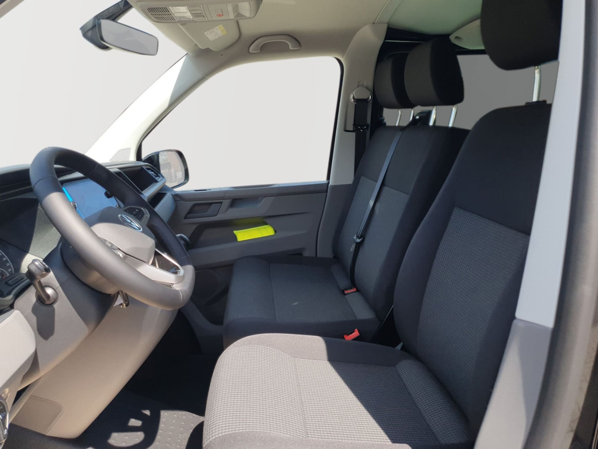 Volkswagen T6.1 Transporter Kombi kurzer Radstand