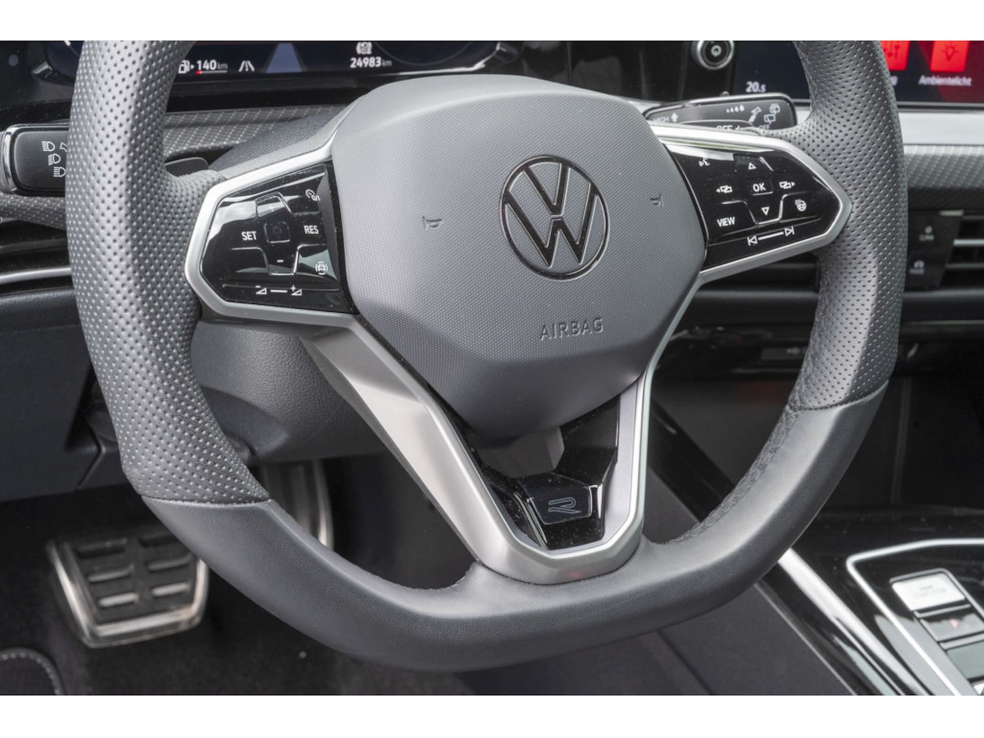 Volkswagen Golf R-Line