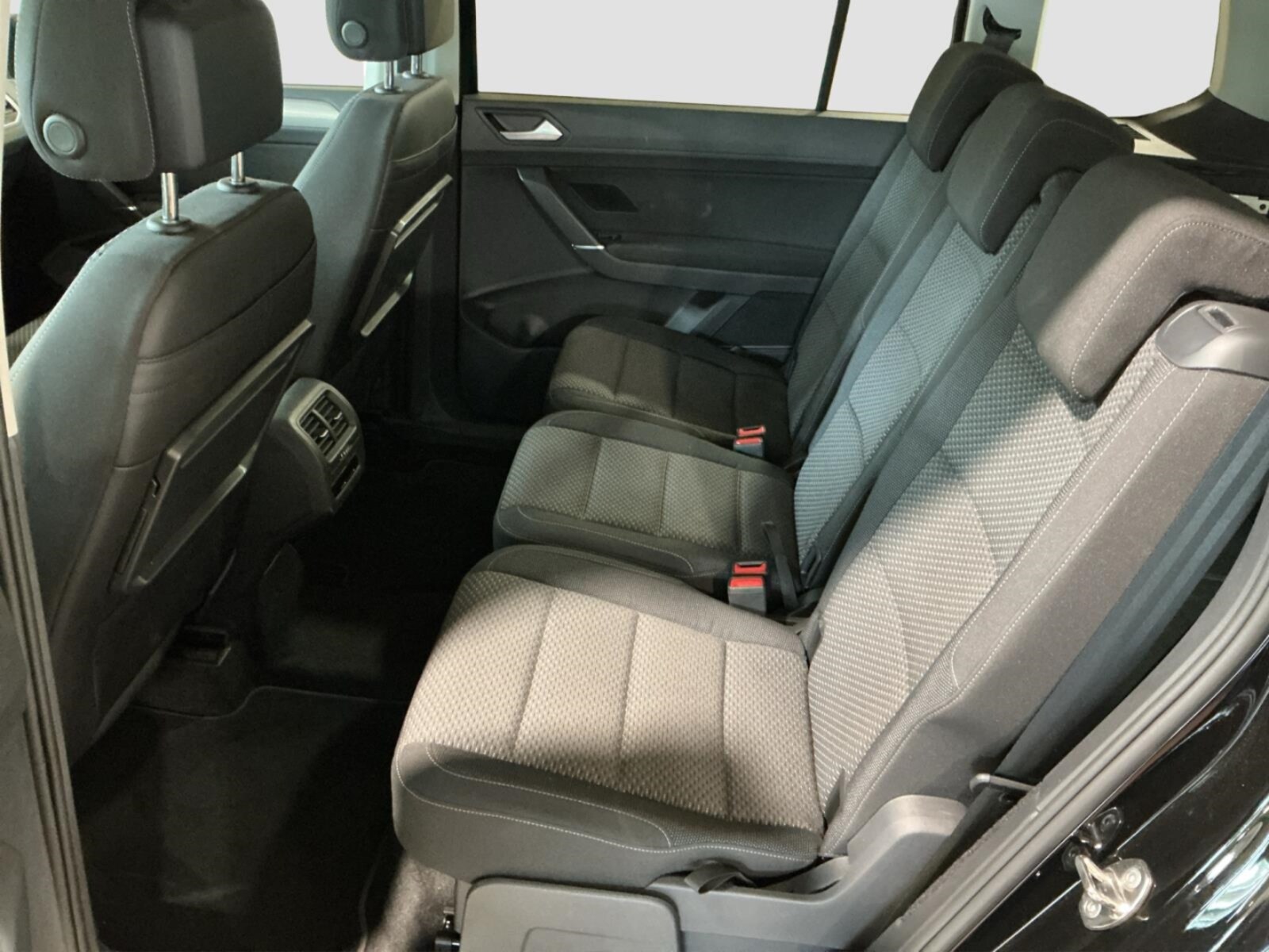 Volkswagen Touran – Bild 11