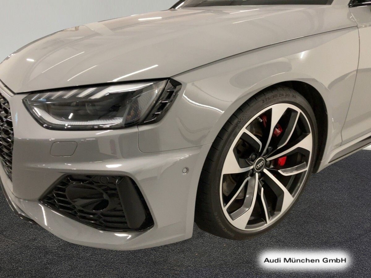 Image about Audi RS 4 Avant TFSI quattro tiptronic