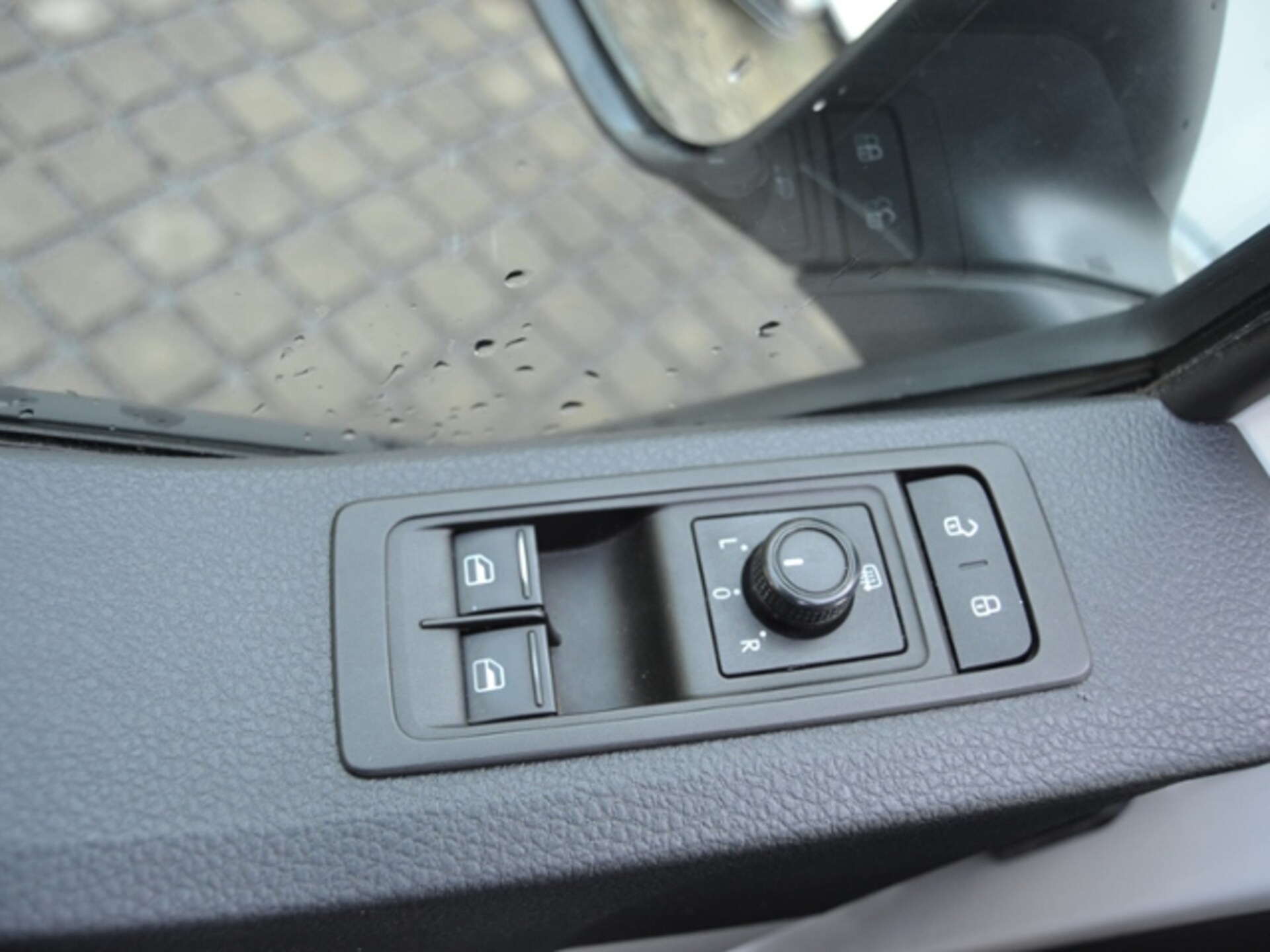 Volkswagen T6 Transporter Kasten kurzer Radstand