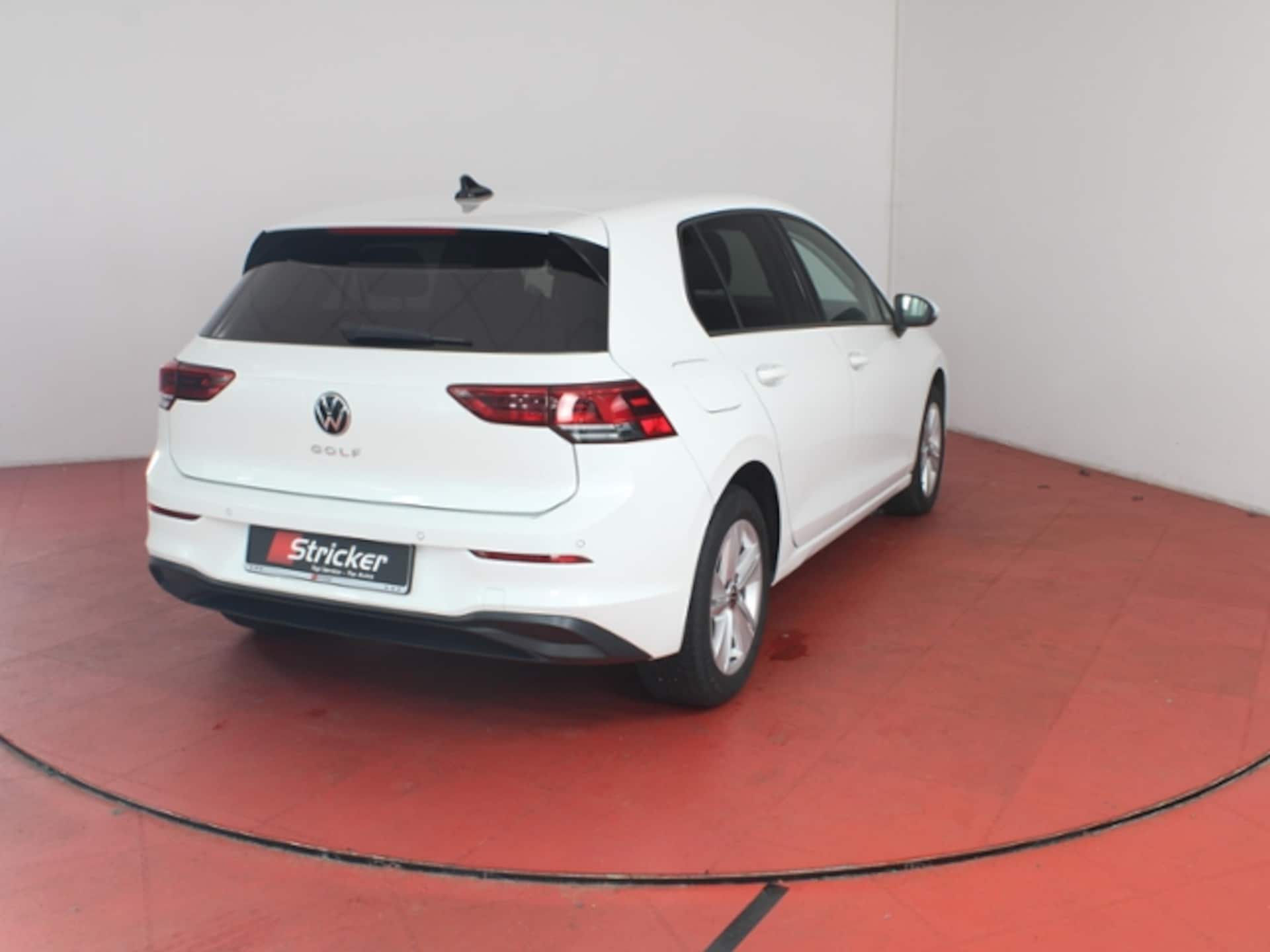 Volkswagen Golf Life