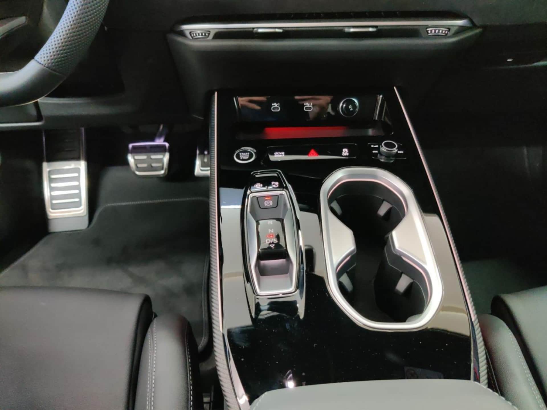 Audi A6 Avant edition one