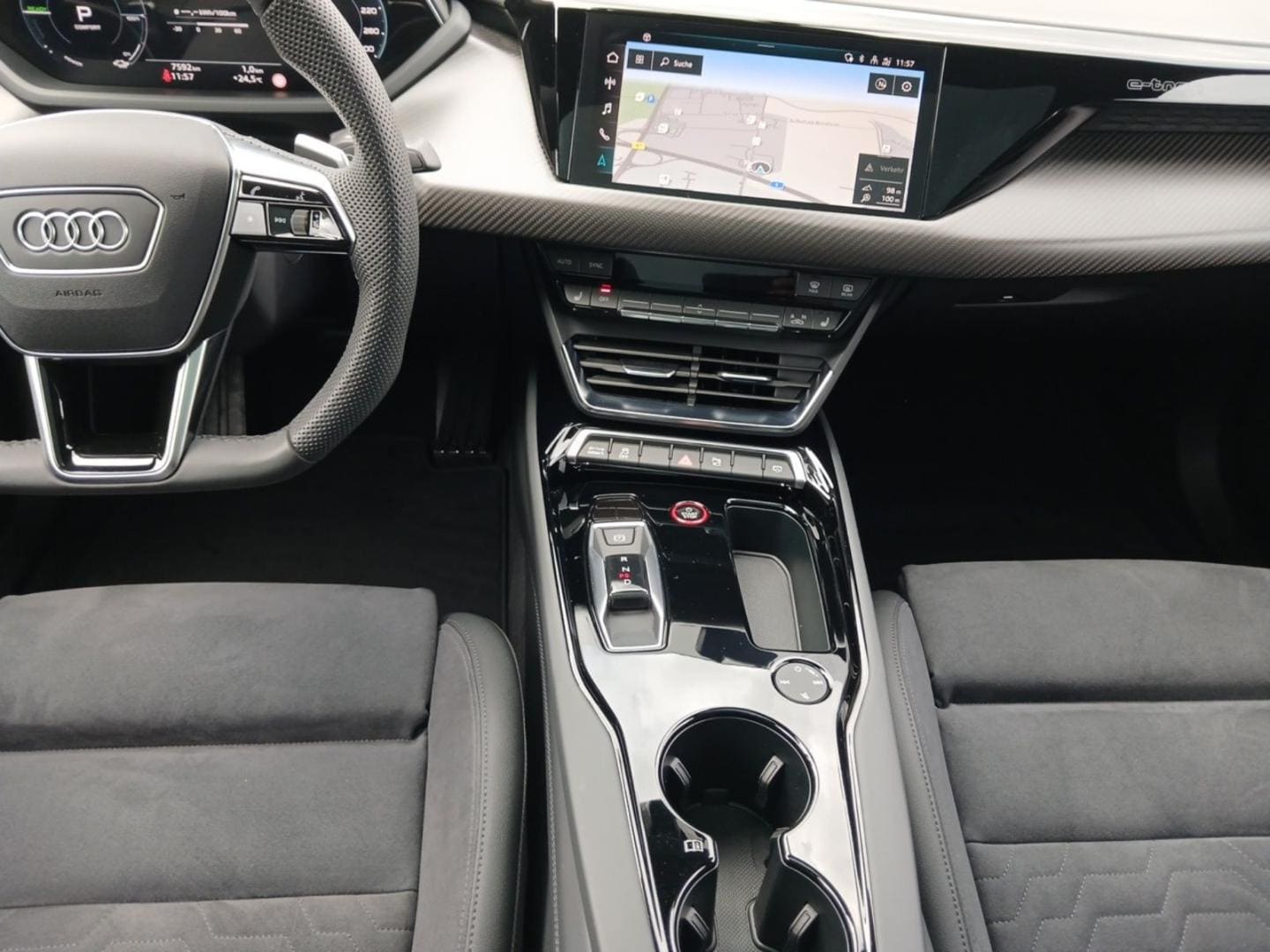 Bild über Audi e-tron GT e-tron quattro - für weitere Informationen kontaktieren Sie den Audi Partner