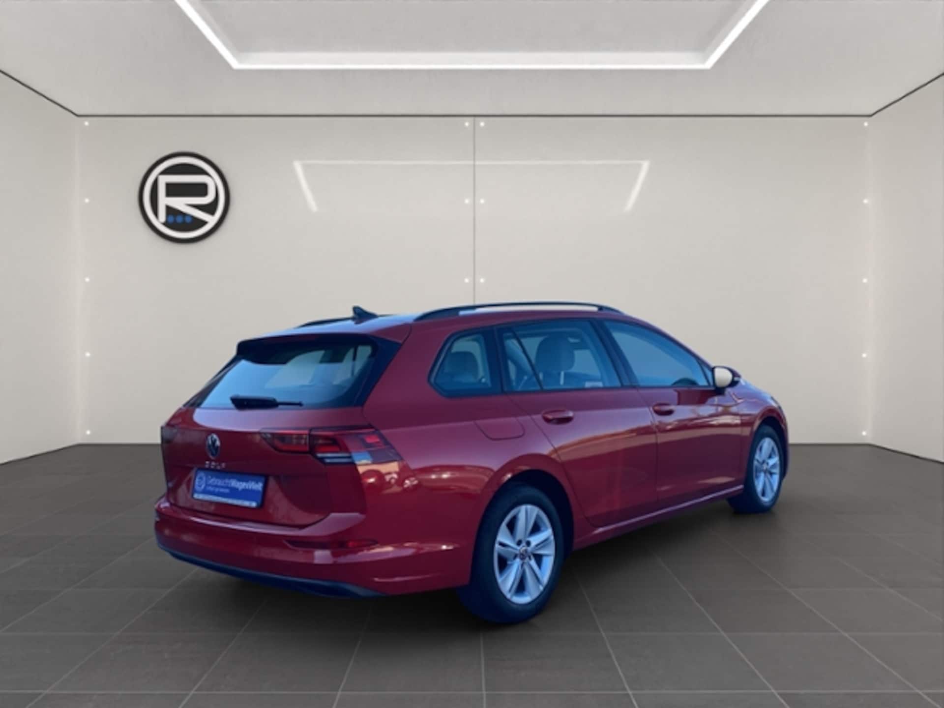 Volkswagen Golf Variant Life