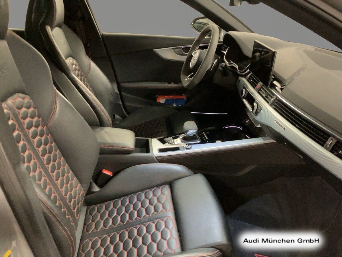 Image about Audi RS 4 Avant TFSI quattro tiptronic