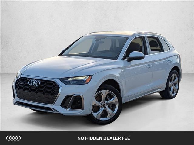 2023 Audi Q5 45 Premium Plus's photo