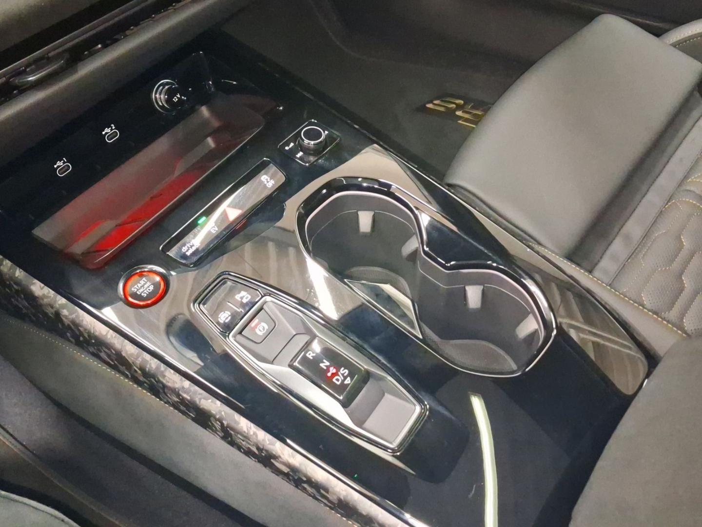 Bild über Audi RS 5 Limousine TFSI quattro 470 kW tiptronic - für weitere Informationen kontaktieren Sie den Audi Partner