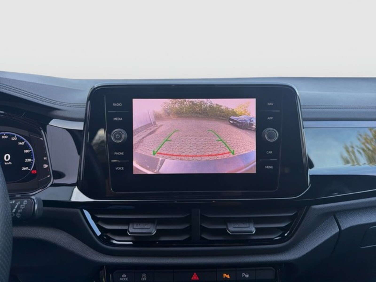 Volkswagen T-Roc – Bild 13