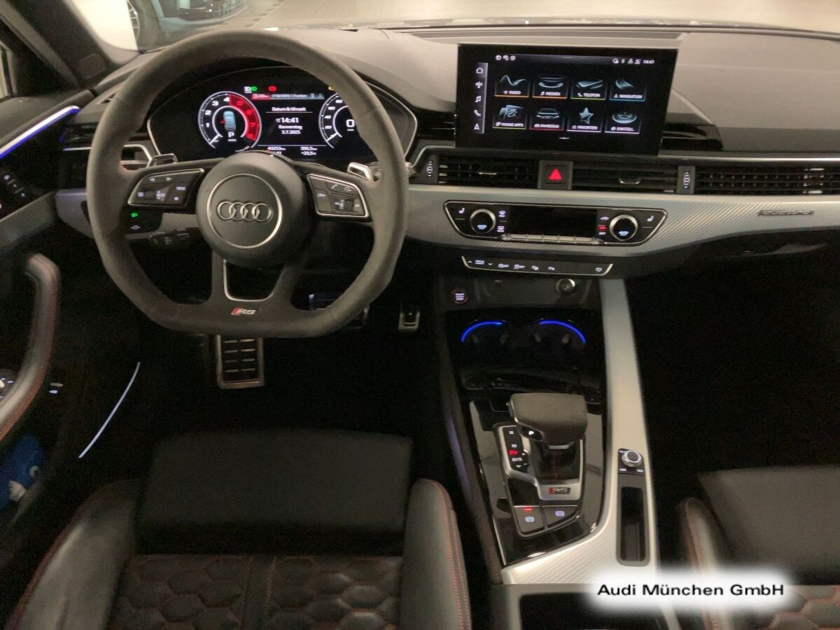 Image about Audi RS 4 Avant TFSI quattro tiptronic