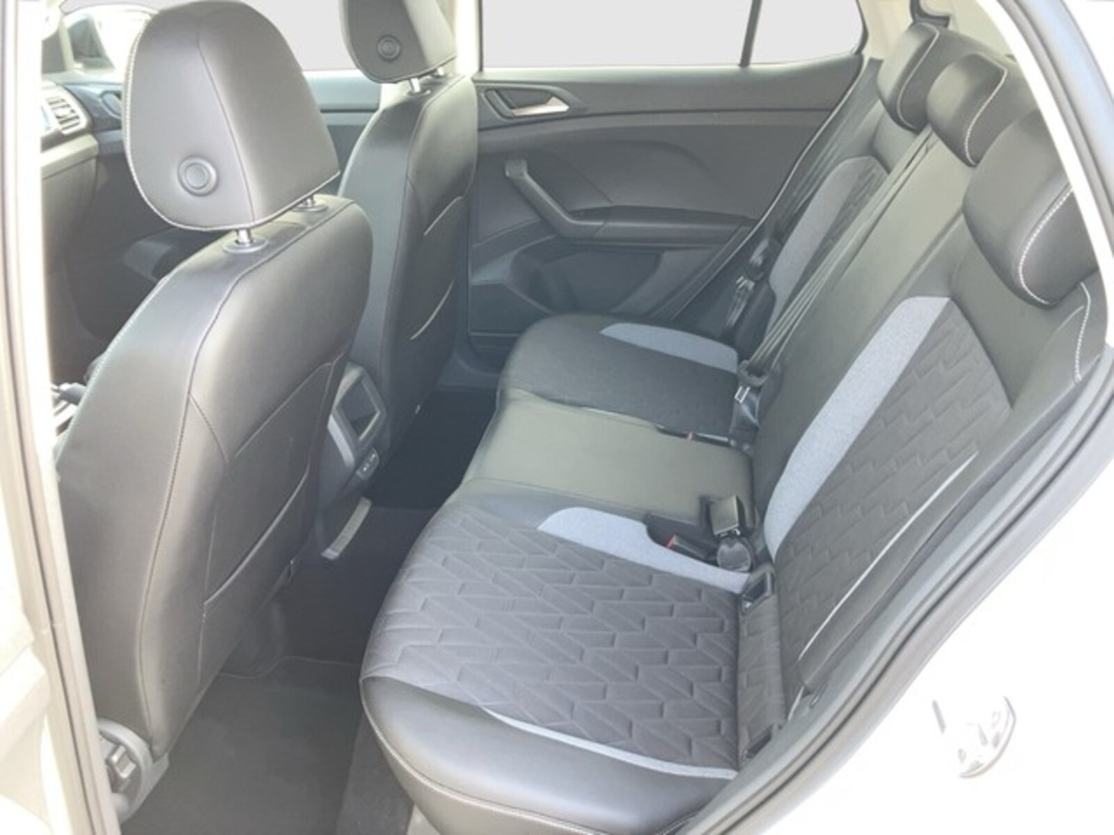 Volkswagen T-Cross – Bild 13