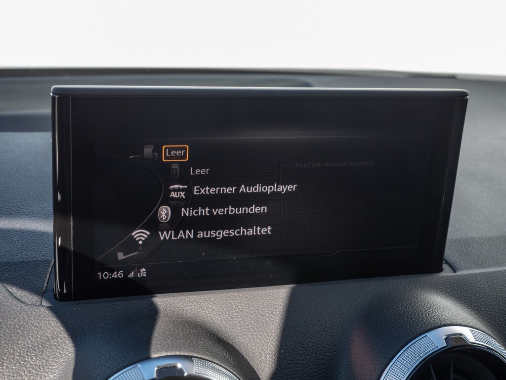 Image about Audi Q2 S line 35 TFSI S tronic