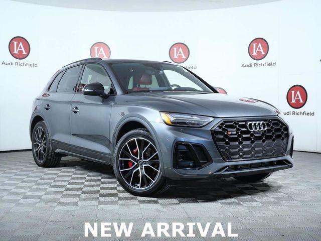 2023 Audi SQ5 Premium Plus's photo