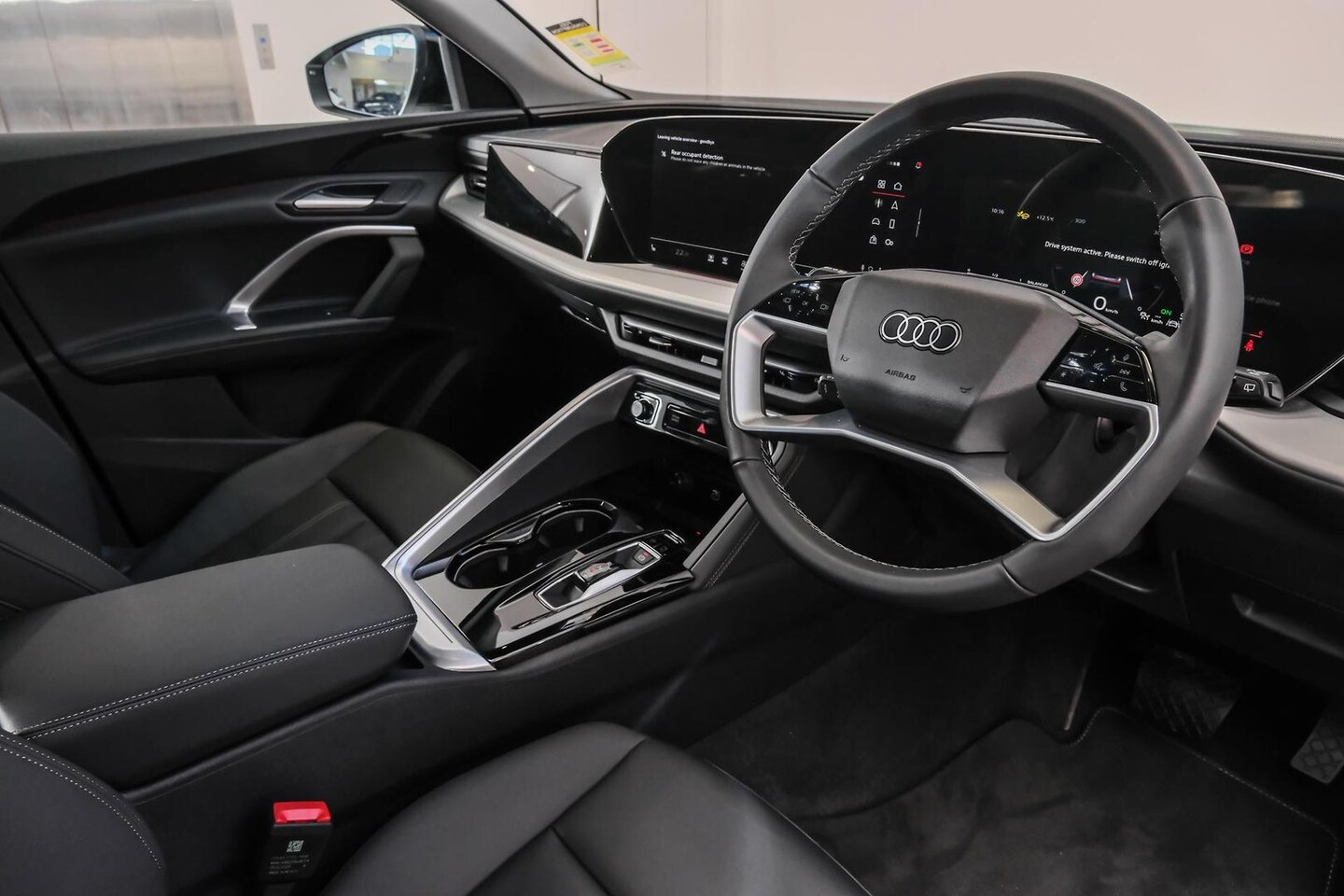 Image about Audi Q5 SUV TDI quattro 150 kW