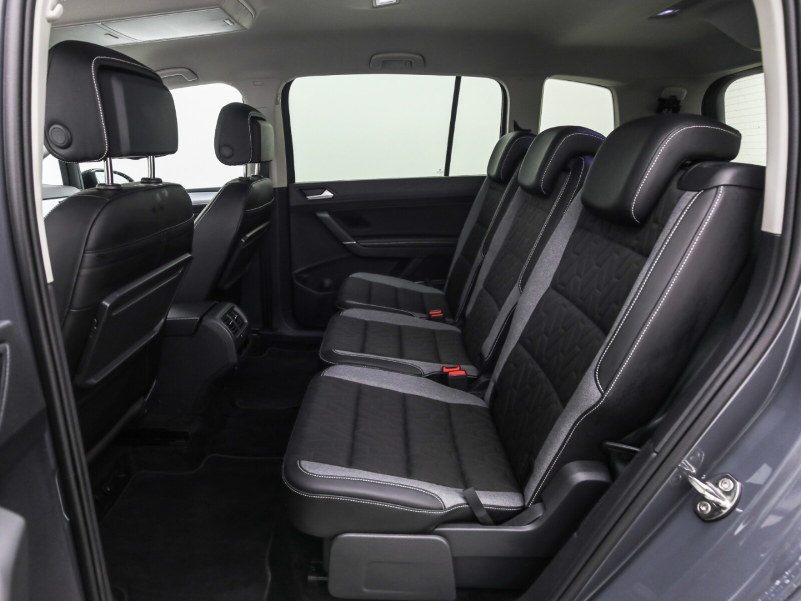 Volkswagen Touran – Bild 12