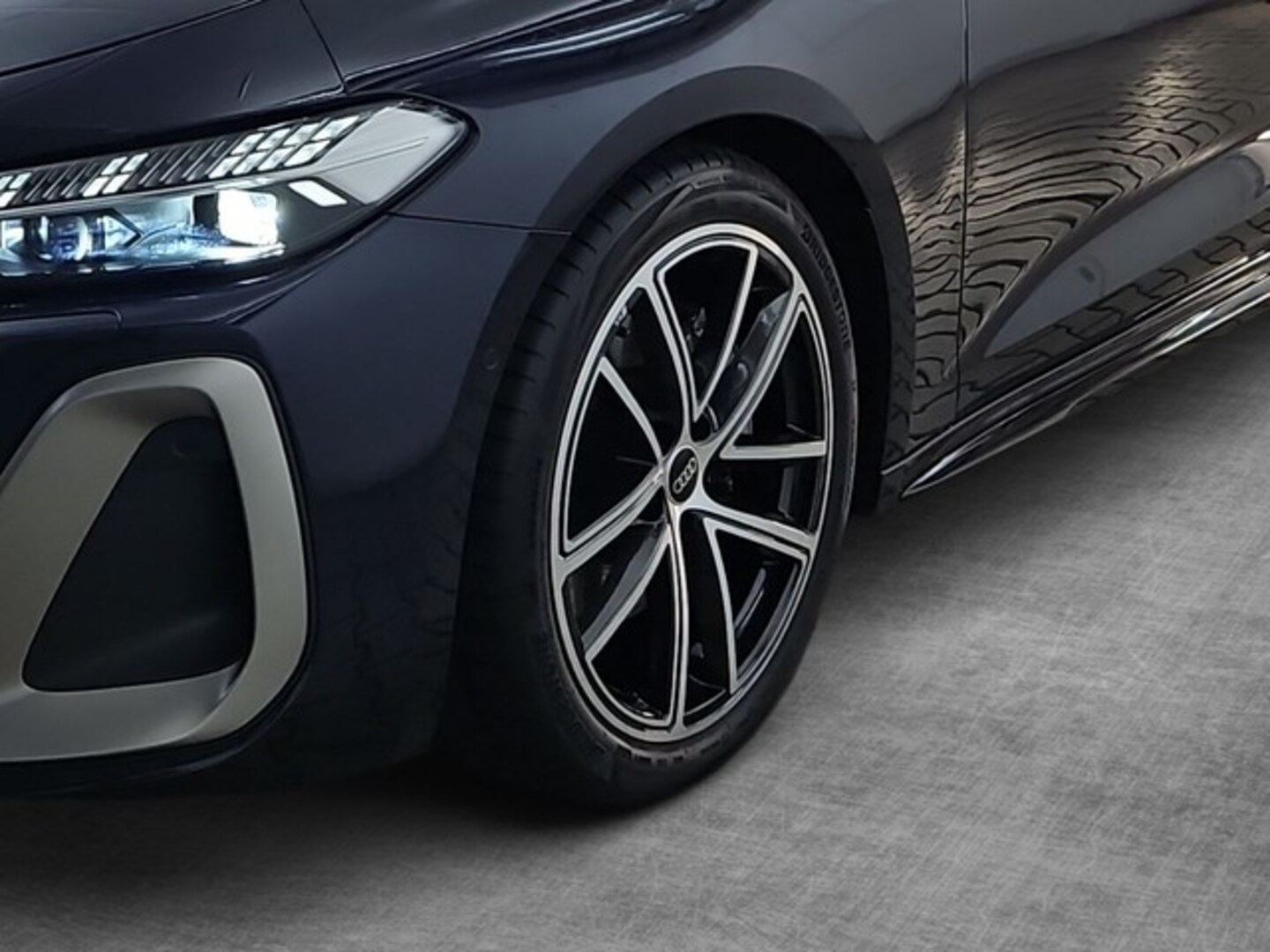 Bild über Audi A5 Avant TDI quattro 150 kW S tronic - für weitere Informationen kontaktieren Sie den Audi Partner