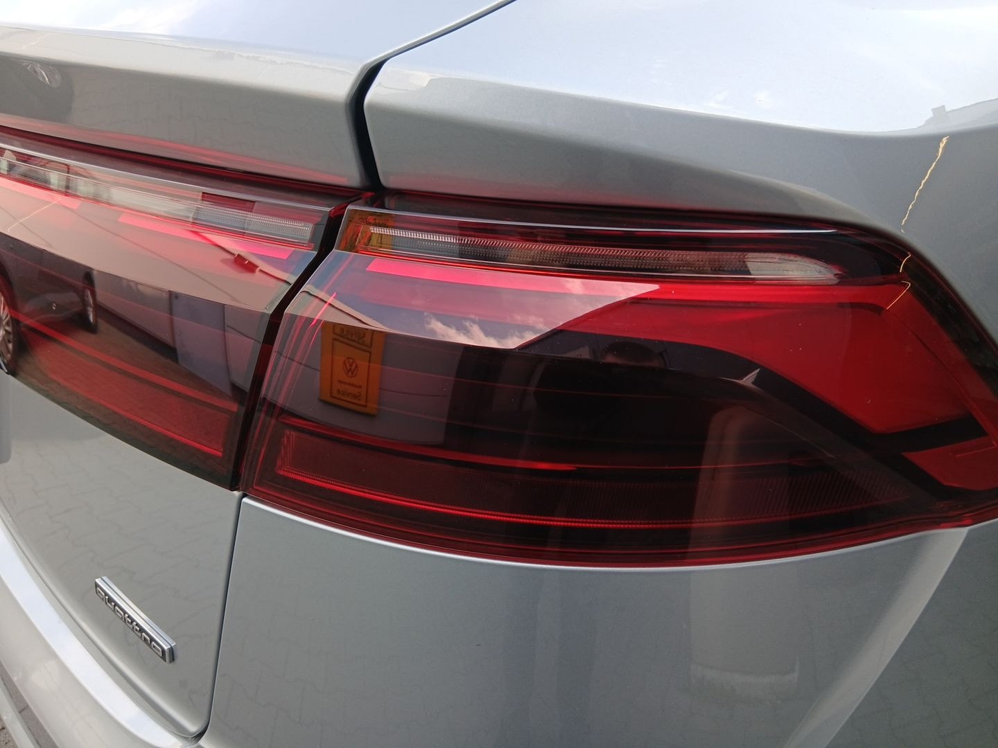 Bild über Audi Q8 SUV TDI quattro 210 kW tiptronic - für weitere Informationen kontaktieren Sie den Audi Partner
