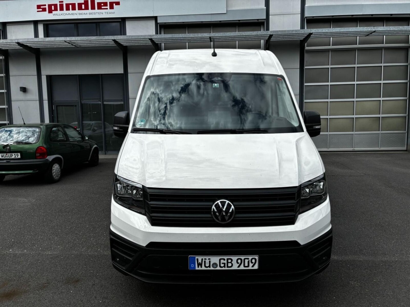 Volkswagen Crafter Kasten mittlerer Radstand – Bild 4