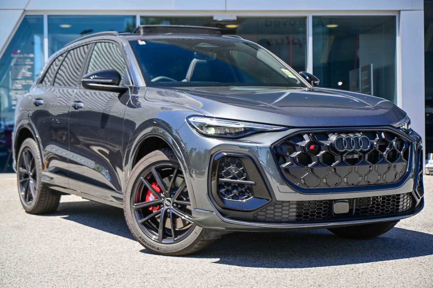 Image about Audi SQ5 SUV TFSI 270 kW edition one