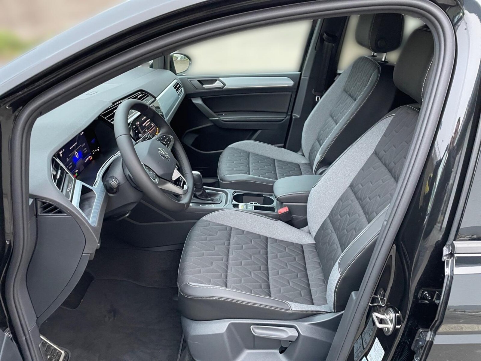 Volkswagen Touran – Bild 9