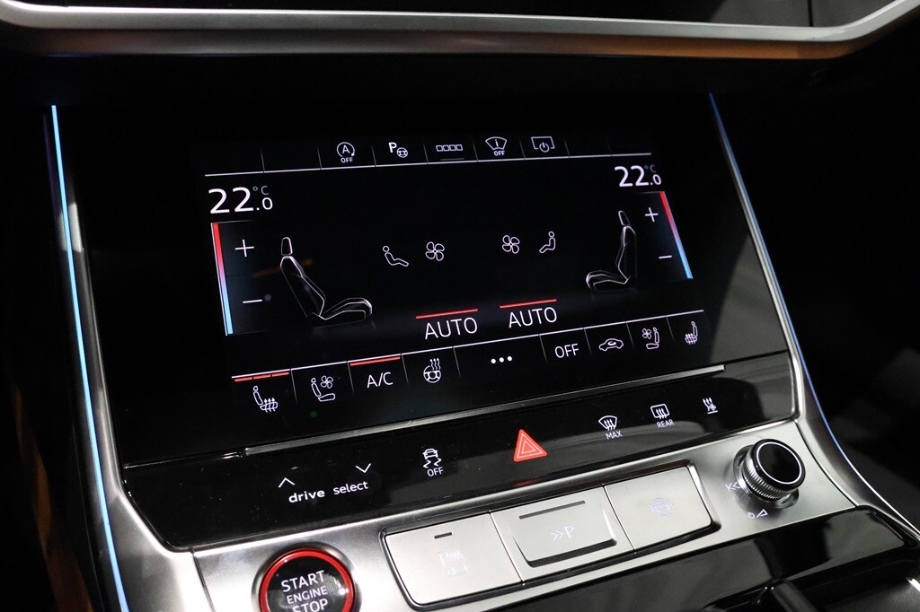 Bild som visar&nbsp;Audi RS 6 Avant&nbsp;RS 6 Avant performance 630 hk tiptronic - för mer information kontakta din Audi Partner