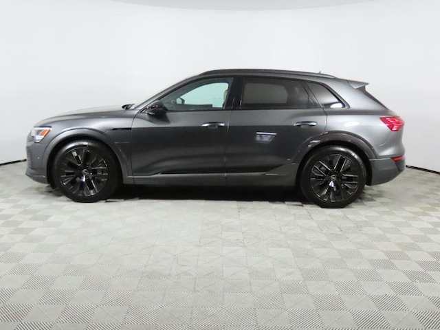 2024 Audi Q8 e-tron