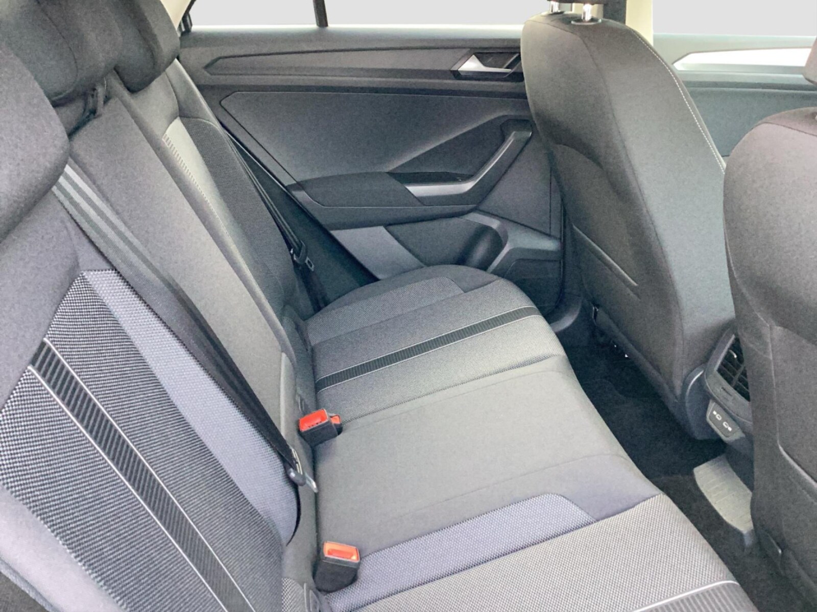 Volkswagen T-Roc – Bild 12