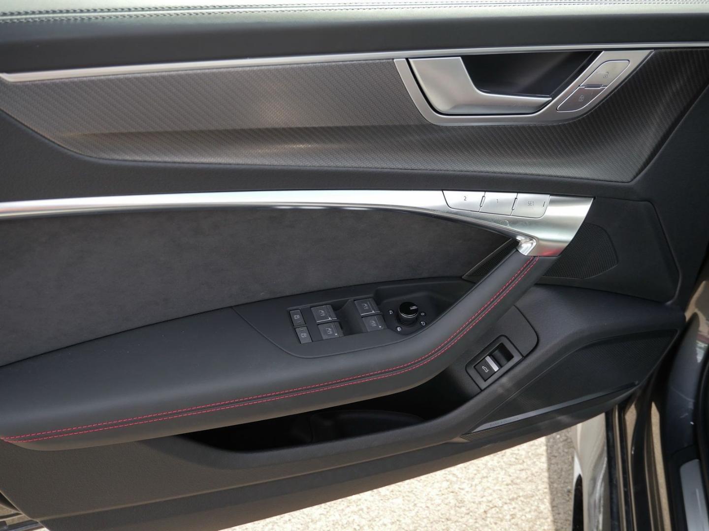 Image about Audi RS 6 Avant TFSI quattro tiptronic