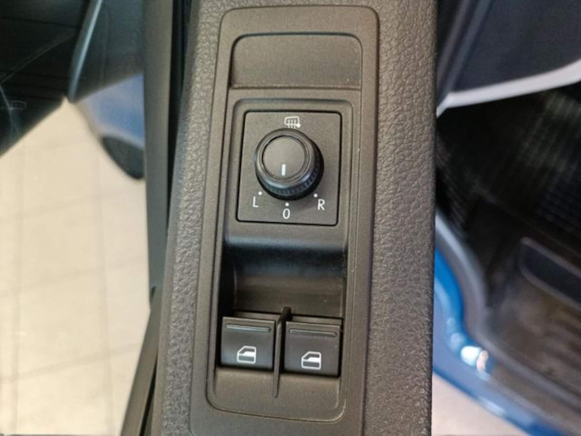 Volkswagen T6 Transporter Kombi langer Radstand