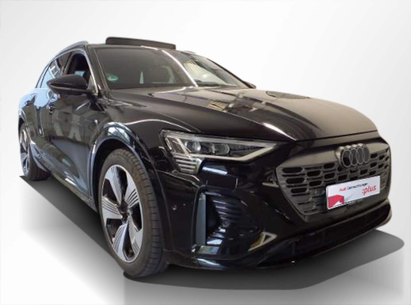 Bild über Audi Q8 e-tron S line 50 e-tron quattro - für weitere Informationen kontaktieren Sie den Audi Partner