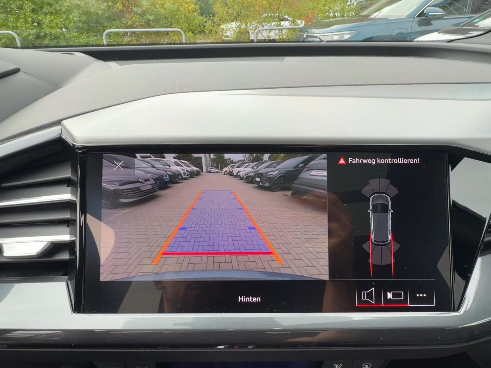 Audi Q4 e-tron – Bild 14