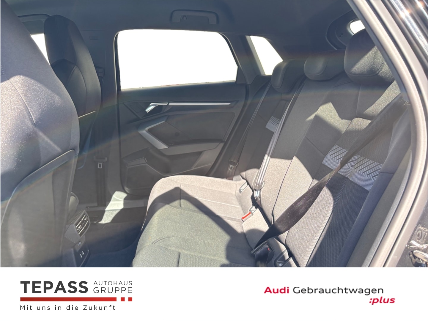Bild über Audi A3 Sportback TFSI 110 kW S tronic - für weitere Informationen kontaktieren Sie den Audi Partner