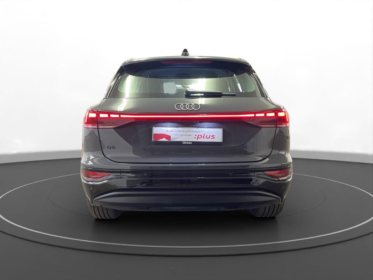 Image about Audi Q6 SUV e-tron e-tron quattro