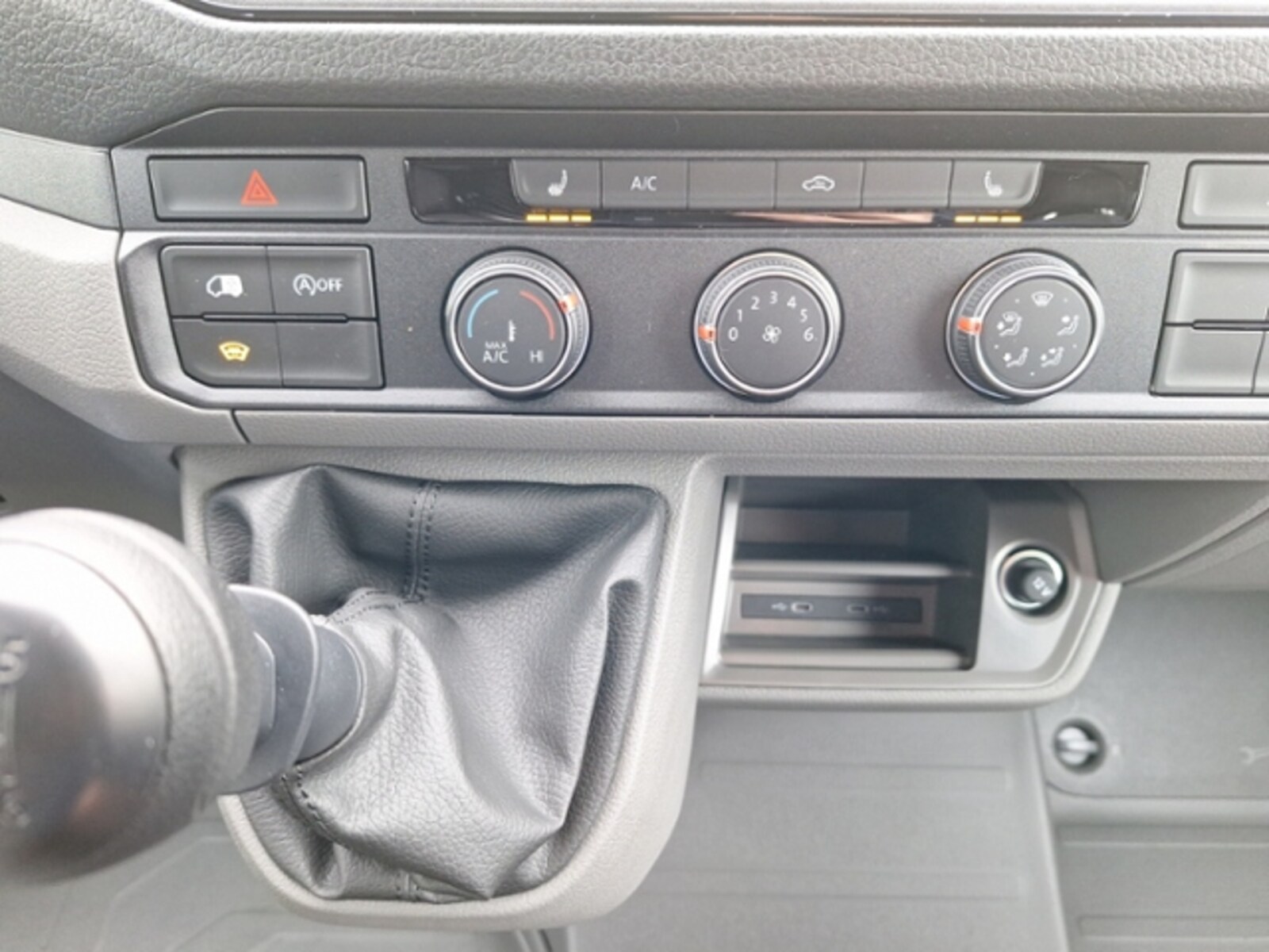 Volkswagen Crafter Kasten langer Radstand – Bild 16