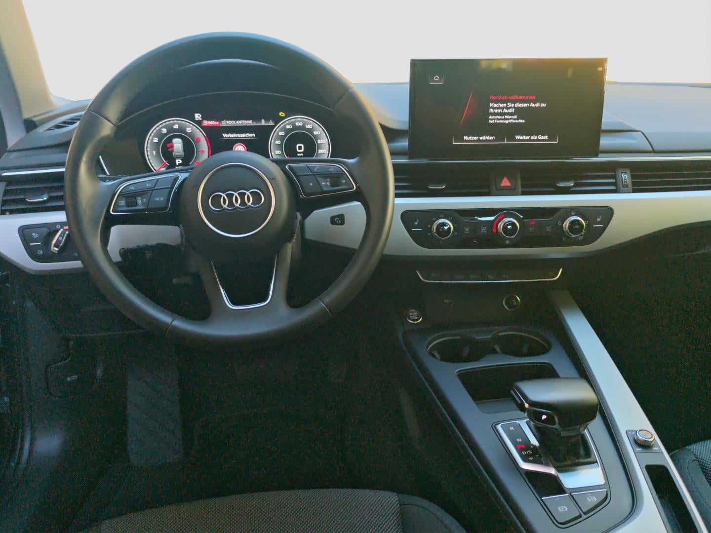 Bild über Audi A4 Avant advanced 40 TFSI S tronic - für weitere Informationen kontaktieren Sie den Audi Partner