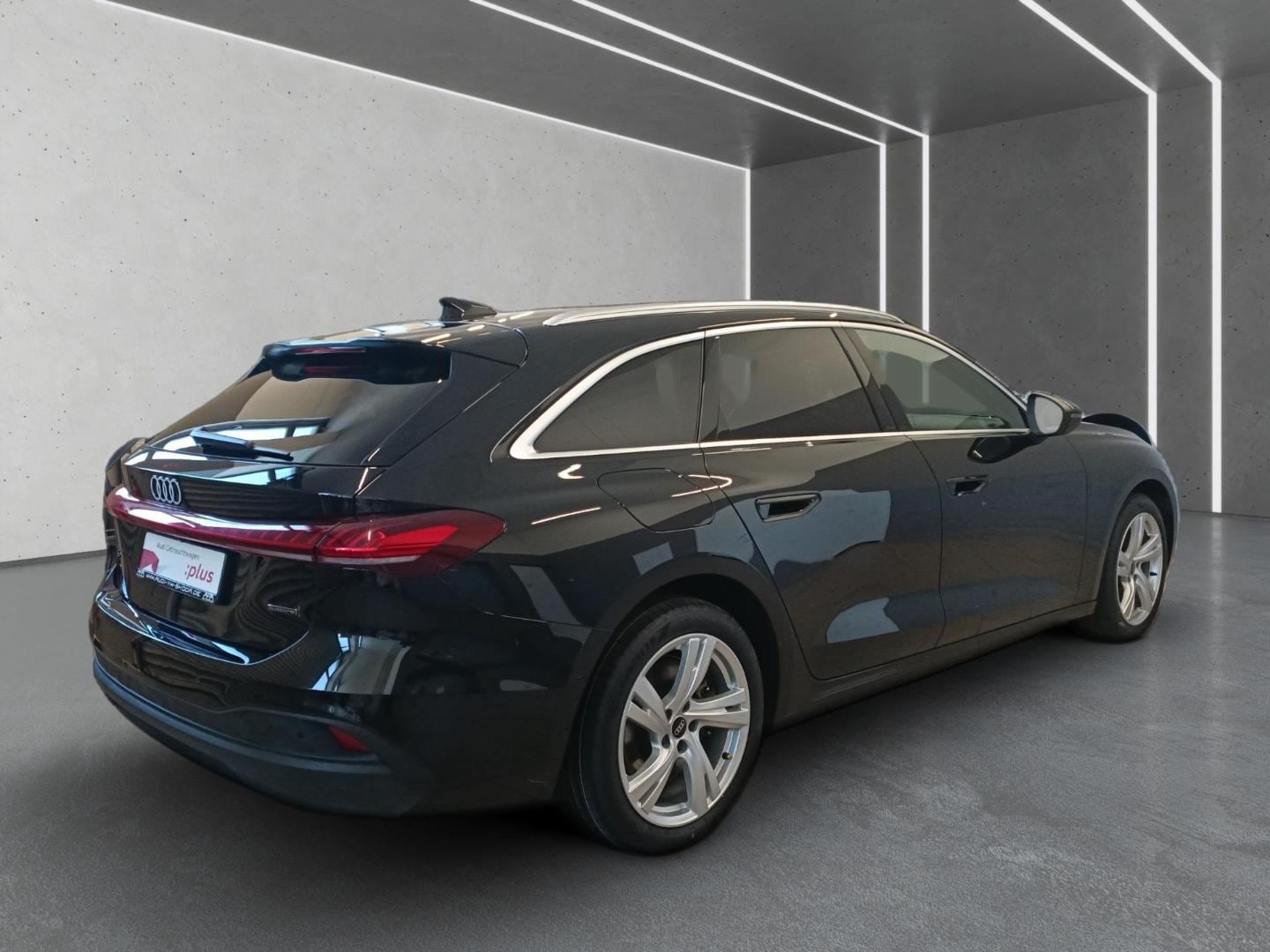 Bild über Audi A5 Avant TDI quattro 150 kW S tronic - für weitere Informationen kontaktieren Sie den Audi Partner