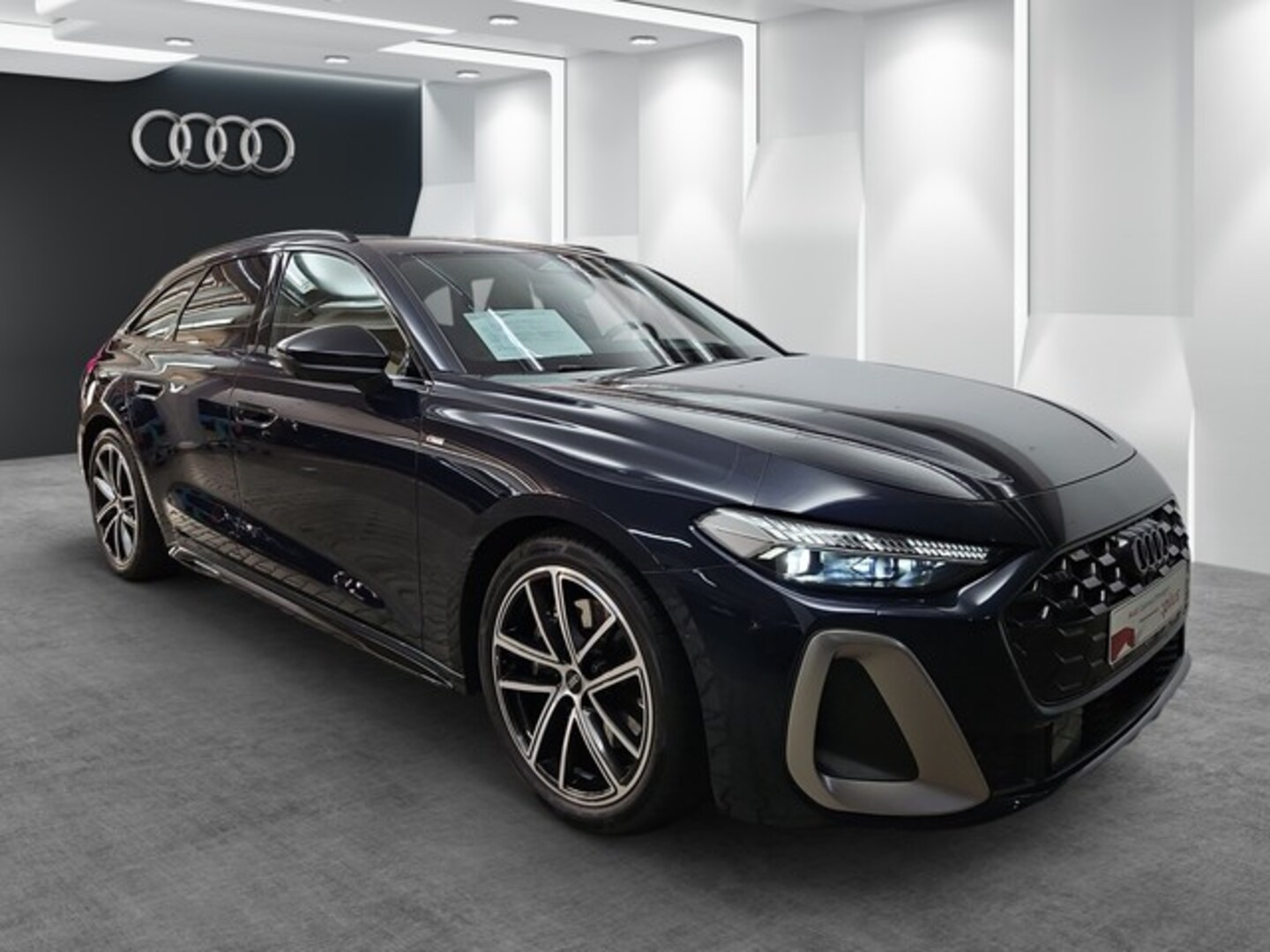 Bild über Audi A5 Avant TDI quattro 150 kW S tronic - für weitere Informationen kontaktieren Sie den Audi Partner