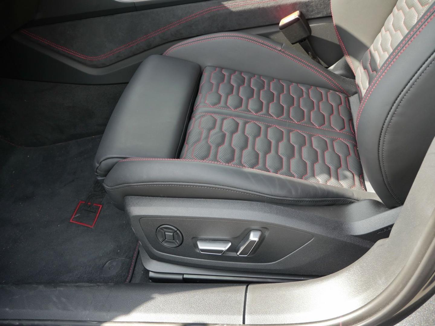 Image about Audi RS 6 Avant TFSI quattro tiptronic