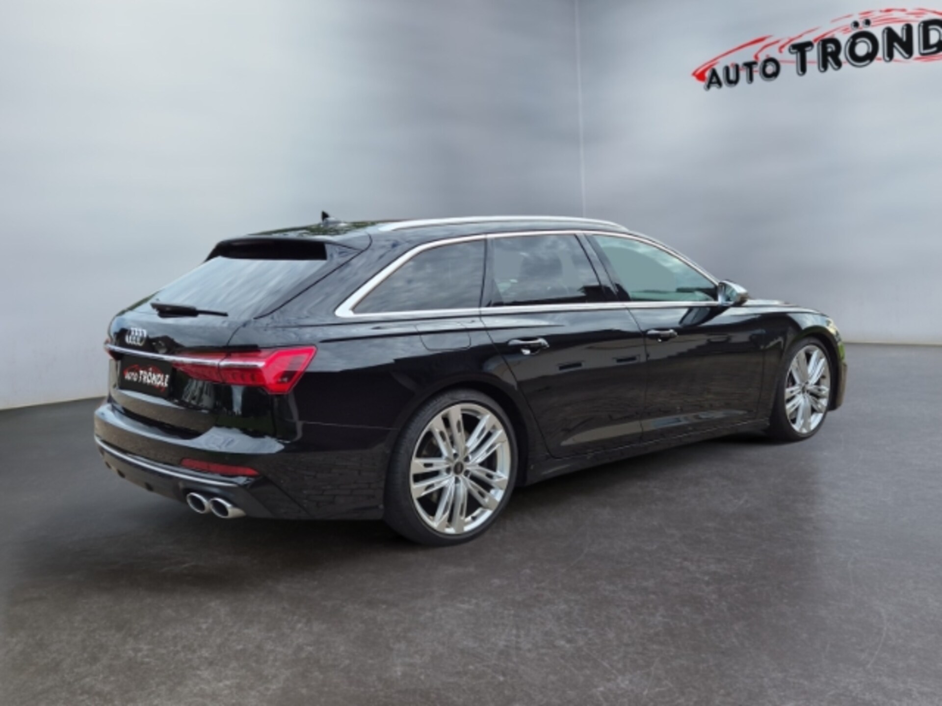 Audi S6 Avant
