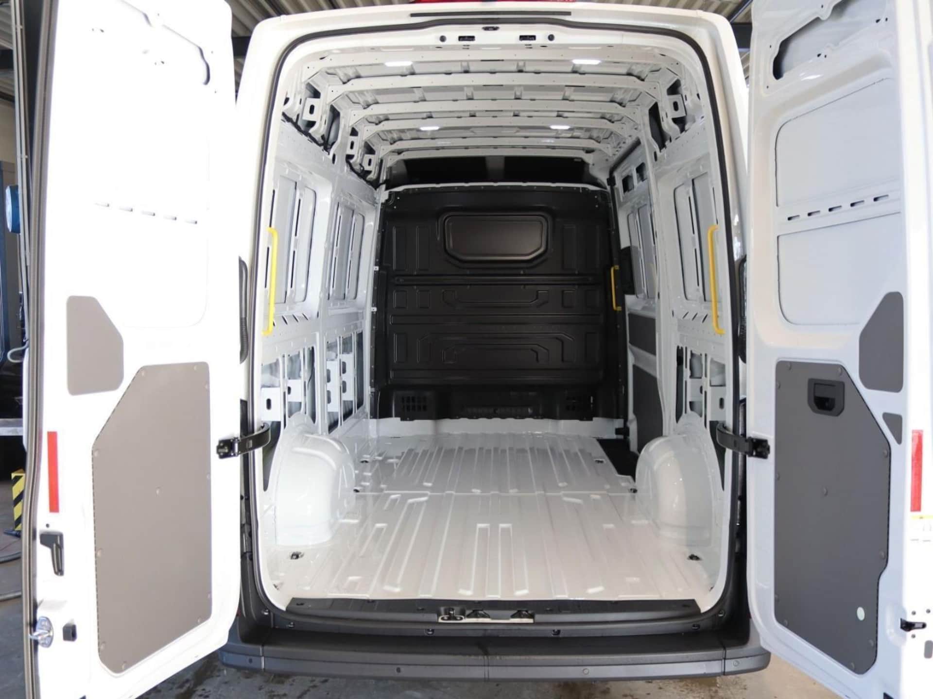 Volkswagen Crafter Kasten mittlerer Radstand