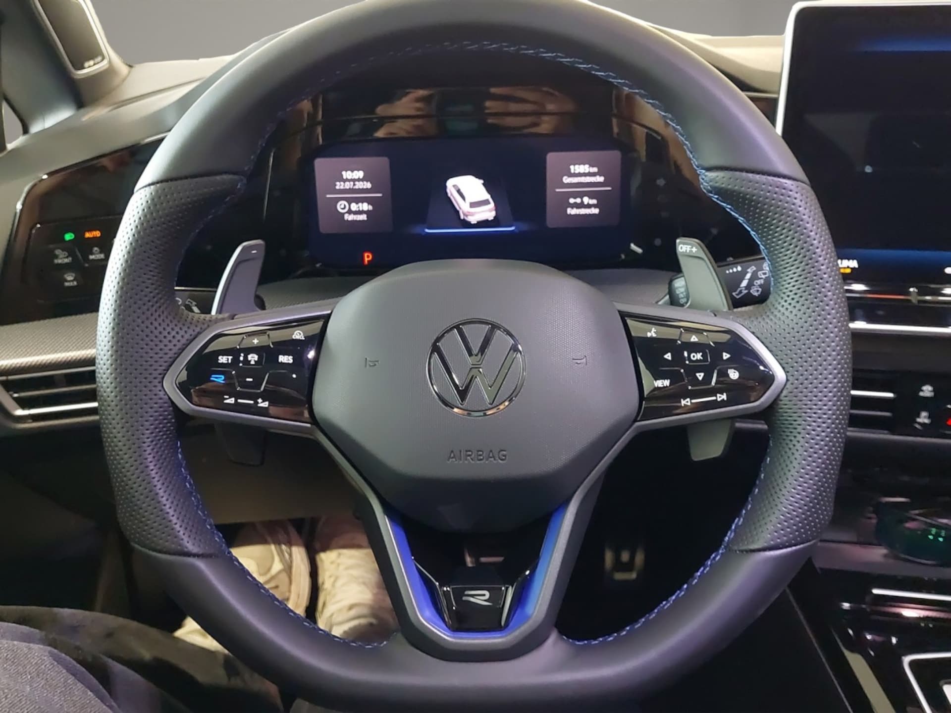 Volkswagen Golf Variant R