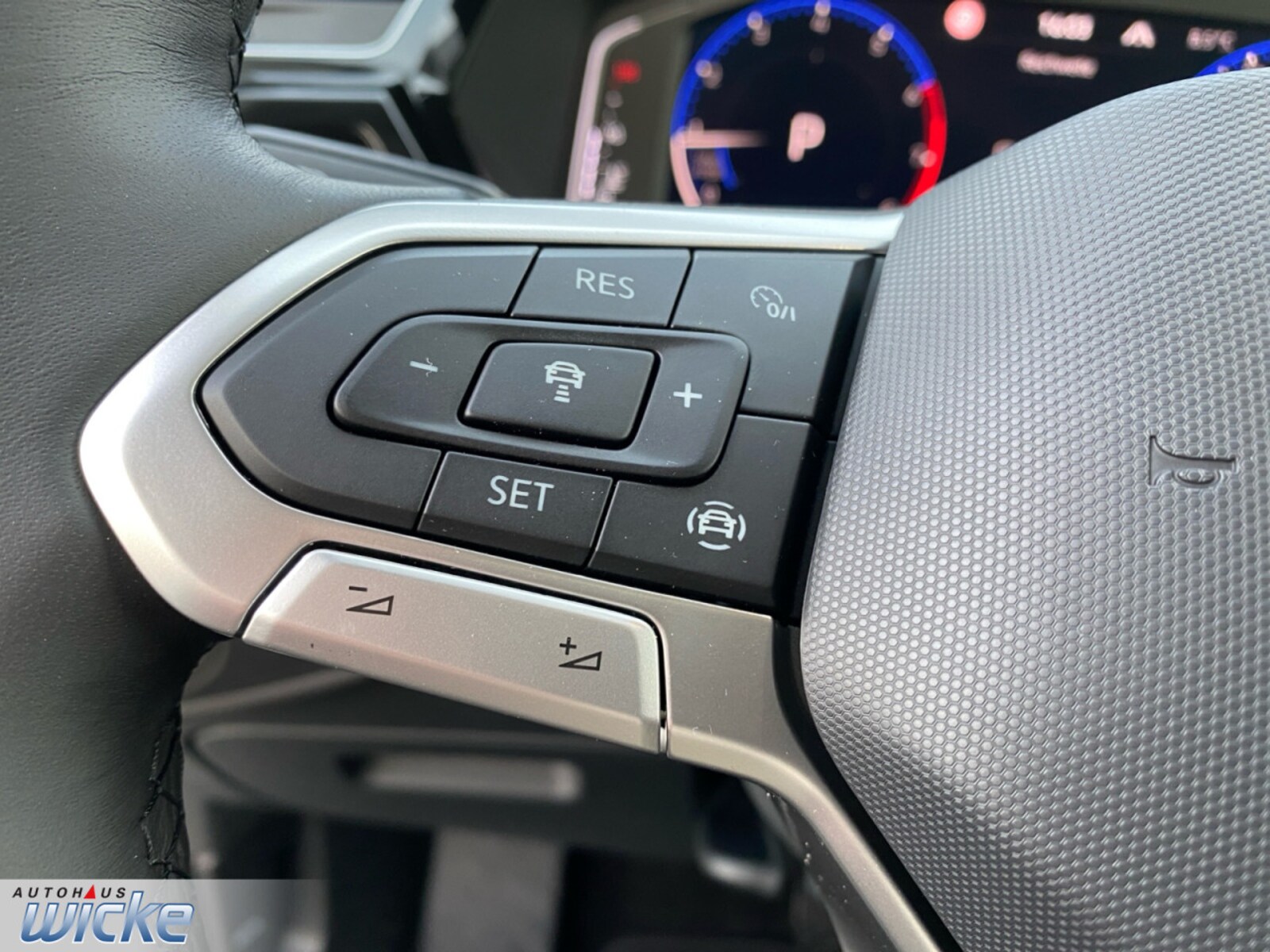 Volkswagen Touran – Bild 12