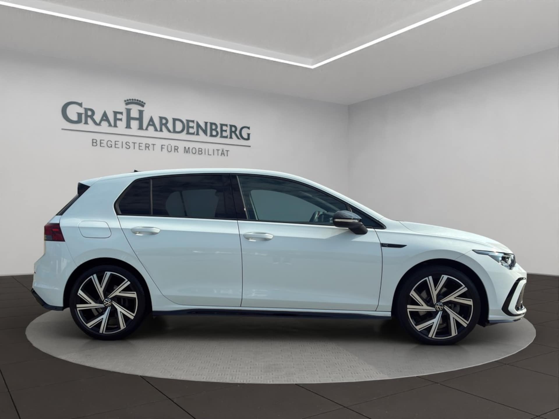 Volkswagen Golf R-Line