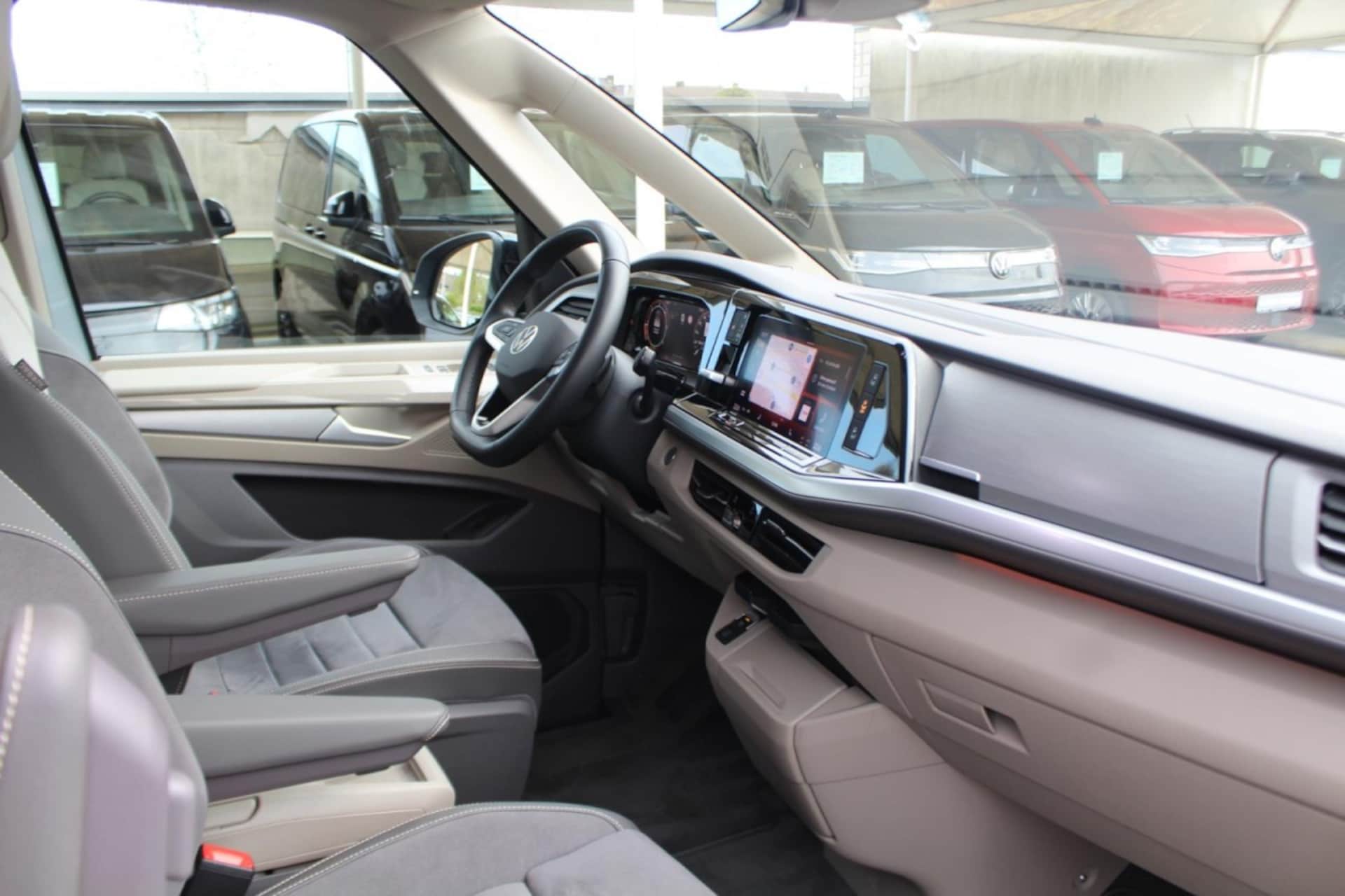 Volkswagen Multivan Langversion Style