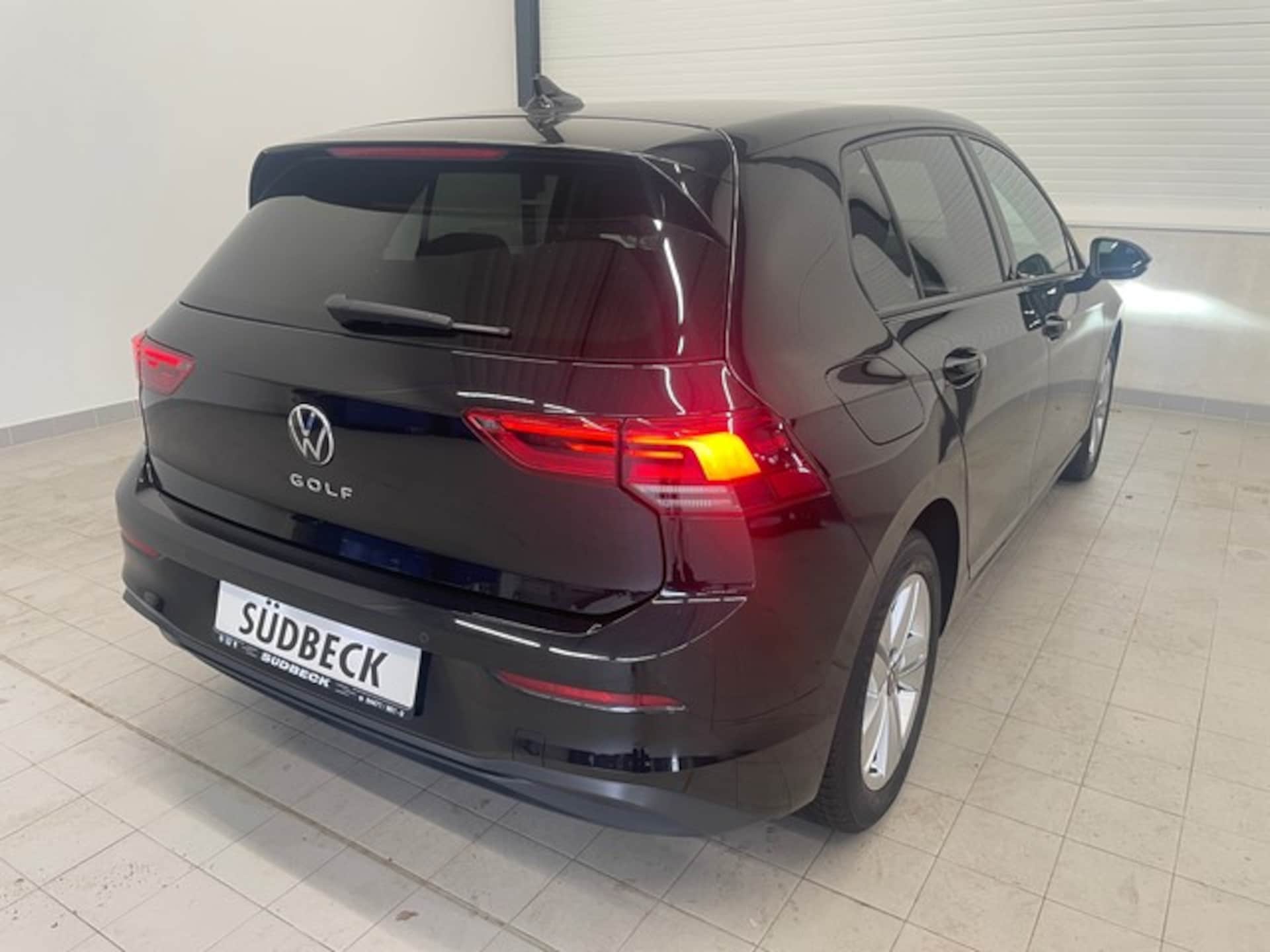 Volkswagen Golf Life