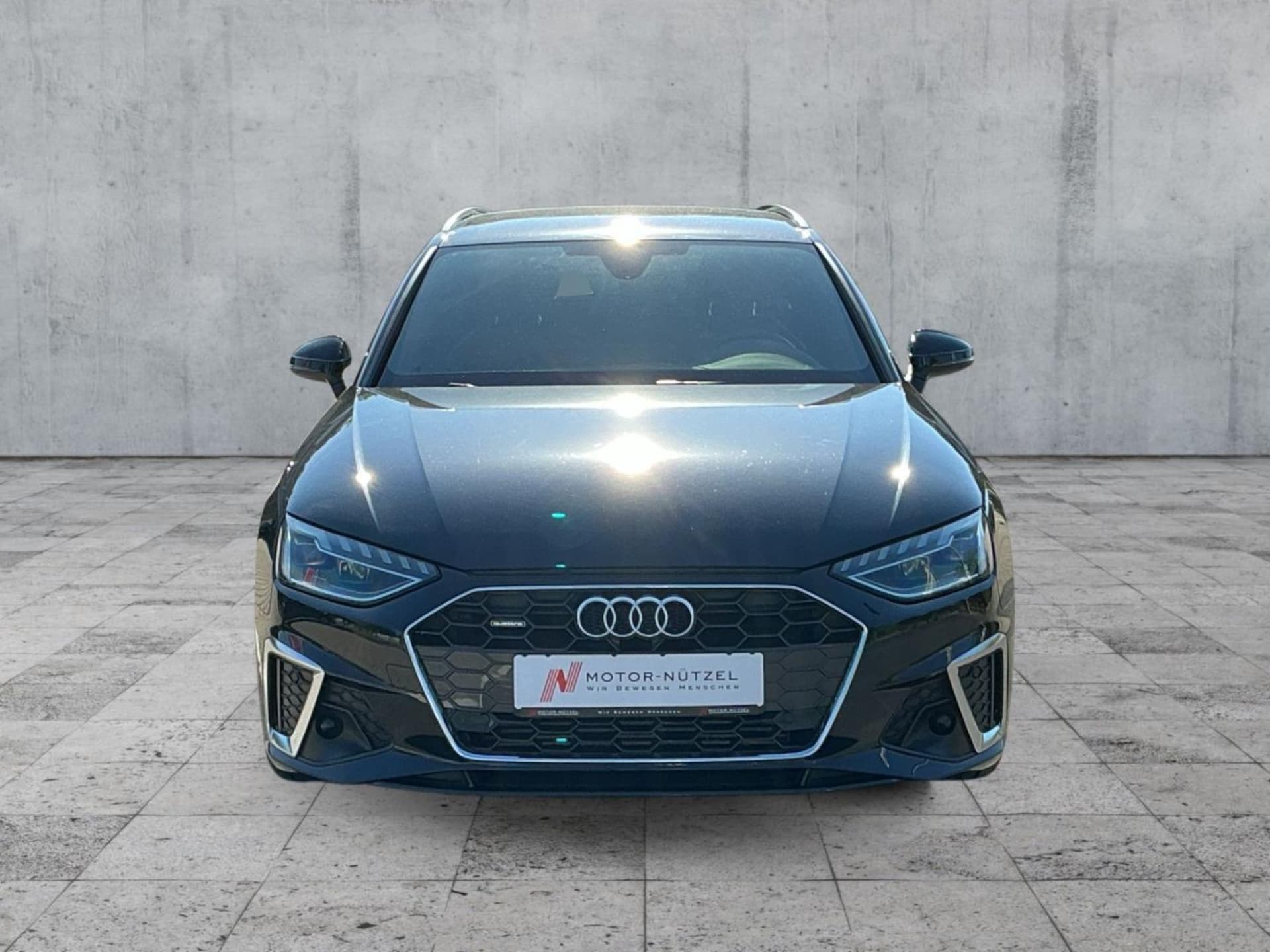 Audi A4 Avant S line