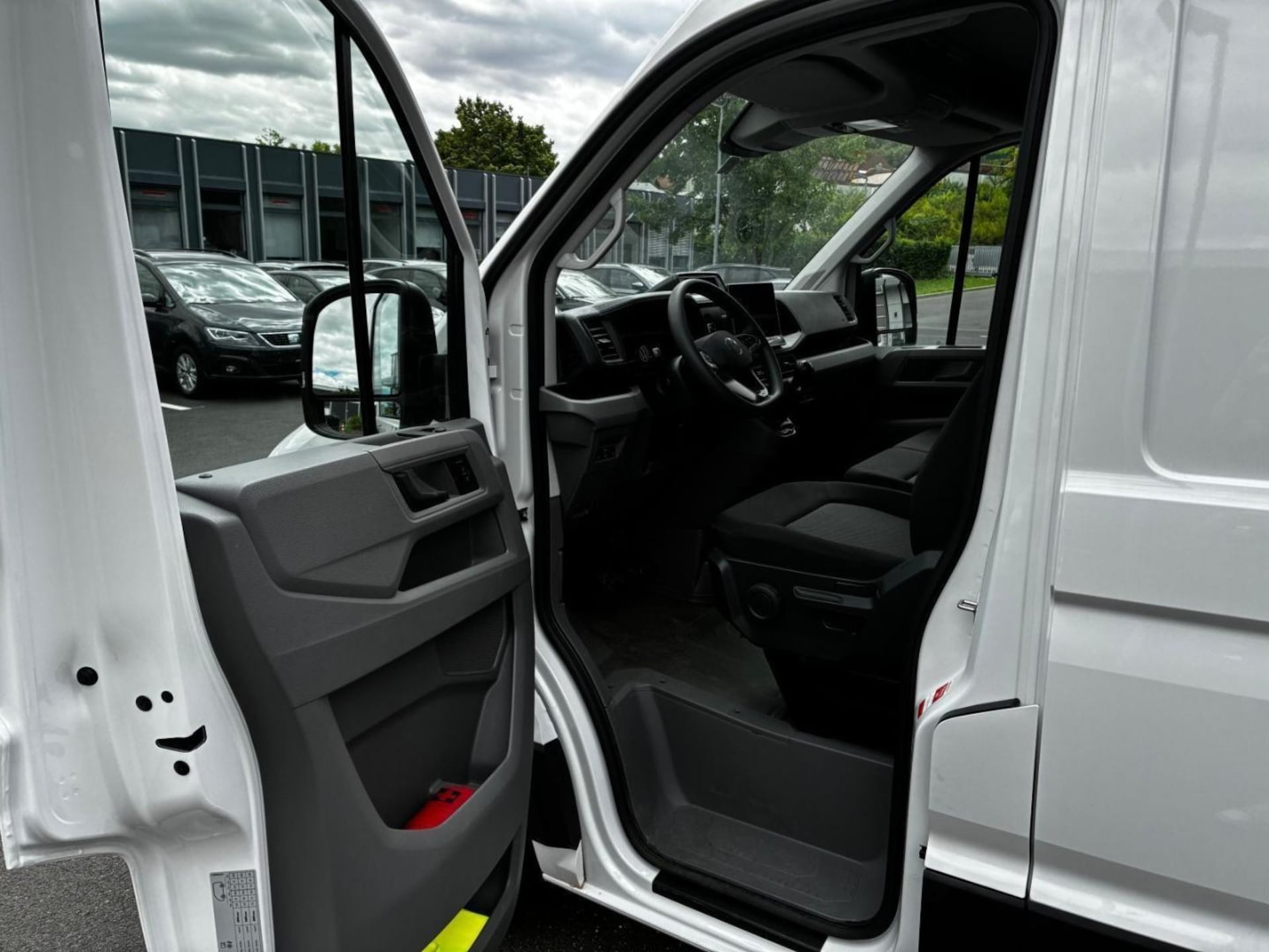 Volkswagen Crafter Kasten mittlerer Radstand