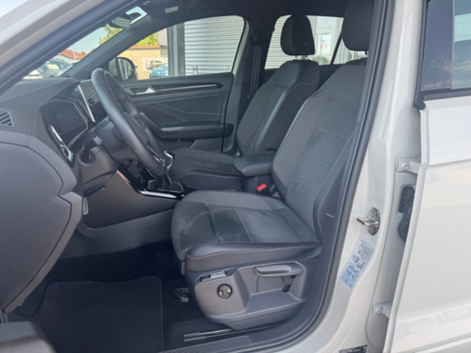 Volkswagen T-Roc – Bild 13