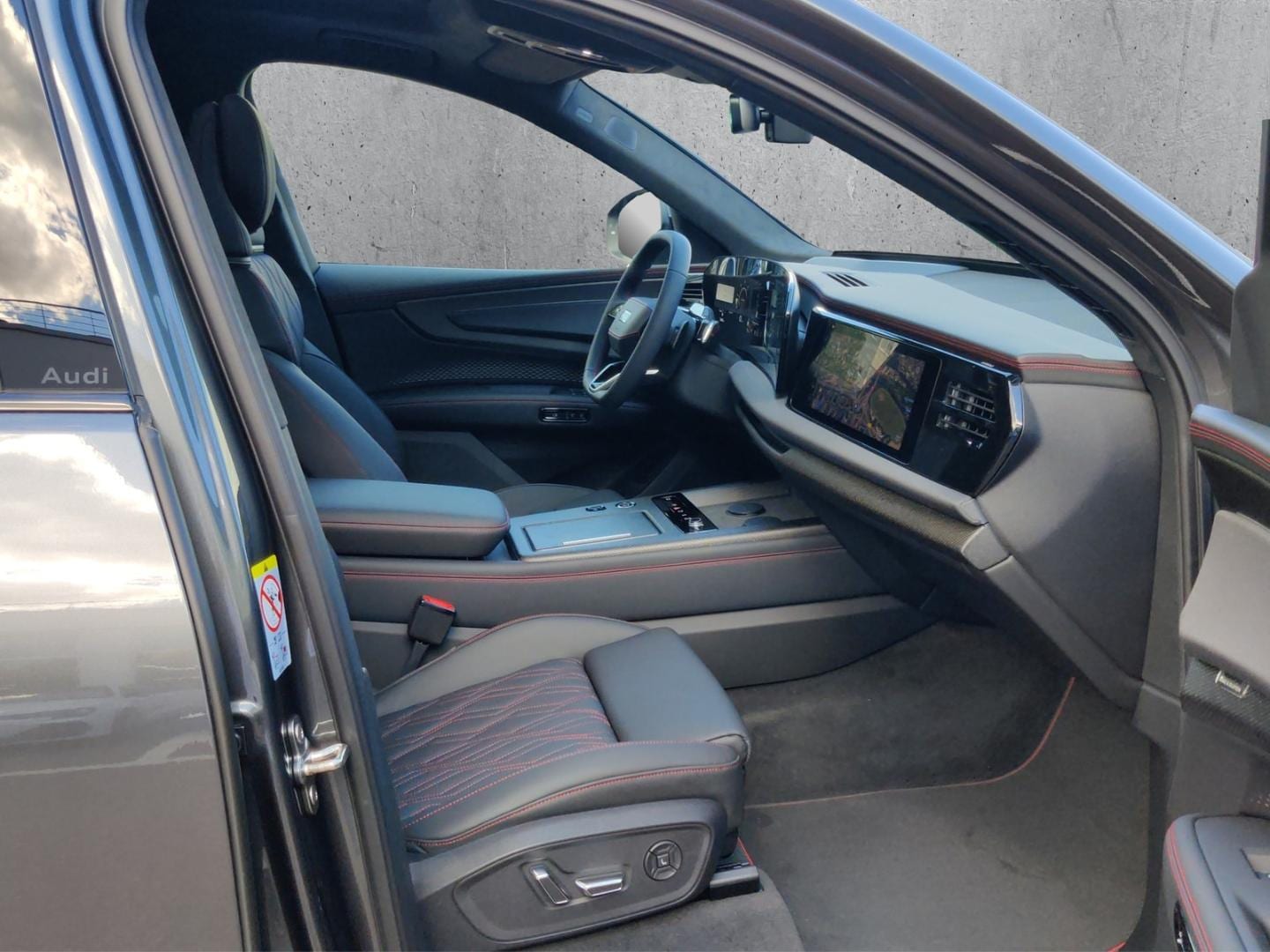 Bild über Audi Q7 SUV TDI quattro 220 kW tiptronic - für weitere Informationen kontaktieren Sie den Audi Partner