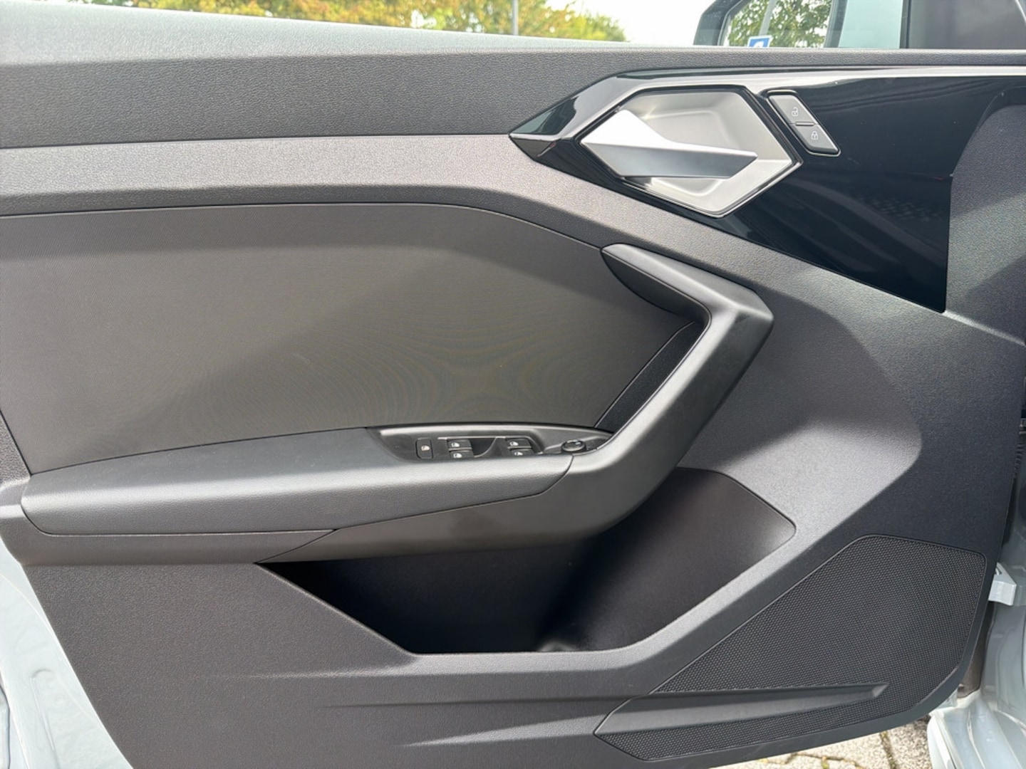 Bild über Audi A1 Sportback S line 40 TFSI S tronic - für weitere Informationen kontaktieren Sie den Audi Partner